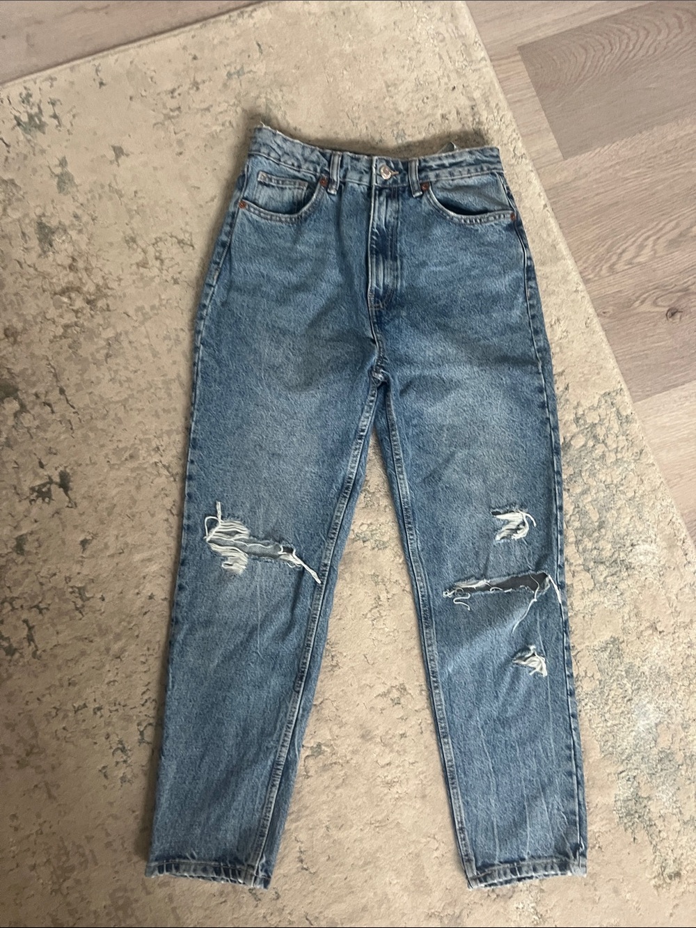 ZARA High-Rise Distressed Women's Blue Jeans, Size 6